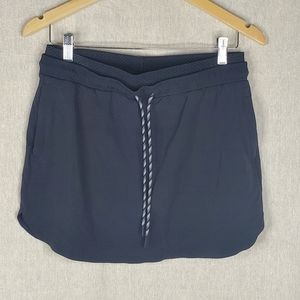 ☆ Athleta Black Crest Skort Size 8